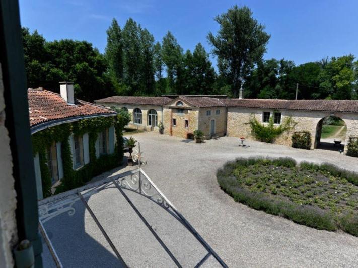 Chateau De L'Isle - Chambres D'Hotes Castelnau-de-Médoc Eksteriør bilde